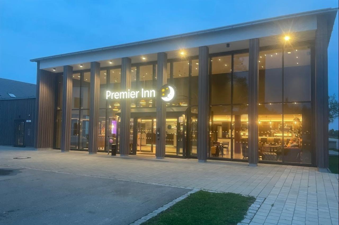 Premier Inn Muenchen Airport Sued Χαλμπεργκμόος Εξωτερικό φωτογραφία
