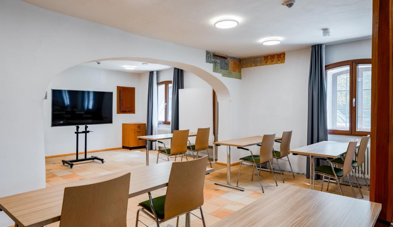 Premier Inn Muenchen Airport Sued Χαλμπεργκμόος Εξωτερικό φωτογραφία